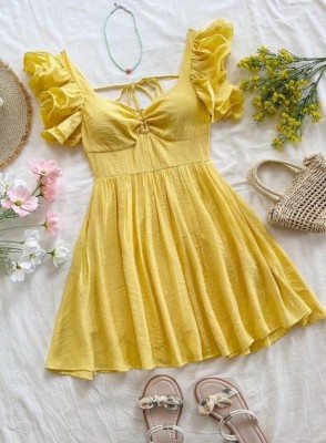 Żółta sukienka krótkie rękawy (M)