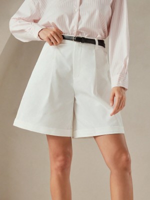 Śmietankowe spodenki pasek (L)