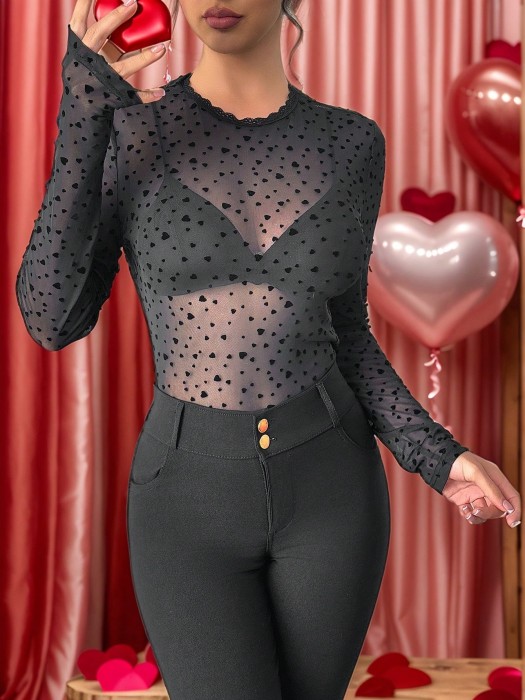 Czarna dopasowana bluzka wzór (L)