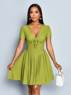 Zielona sukienka mini v neck (L)