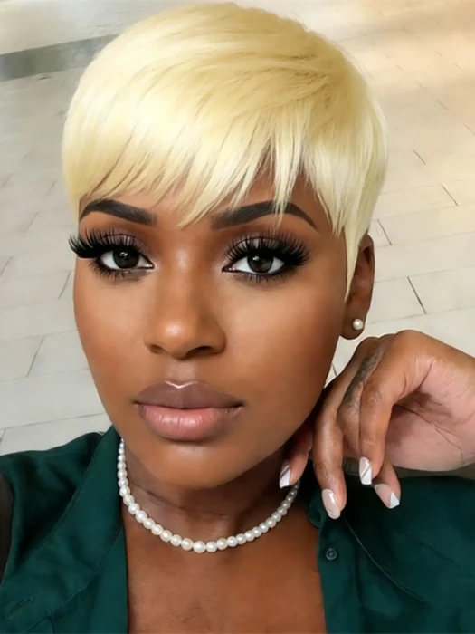 Krótka blond peruka