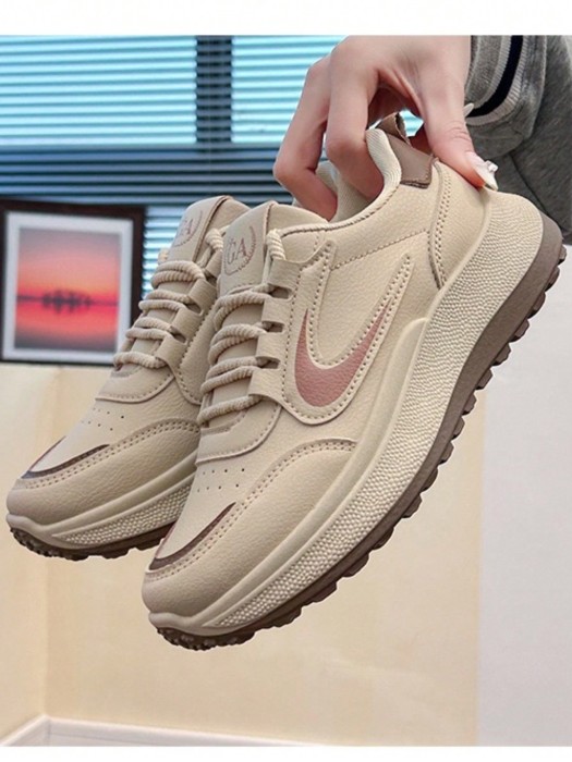 Beżowe sznurowane buty sportowe (36,5)