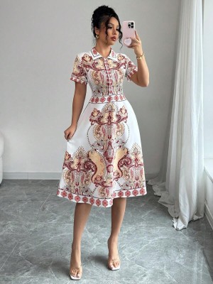 Biała koszulowa sukienka wzór (XS)