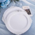 Białe plastikowe talerze 25 sztuk