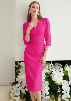 Różowa sukienka midi v neck (M)
