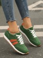 Zielone sportowe buty (37)