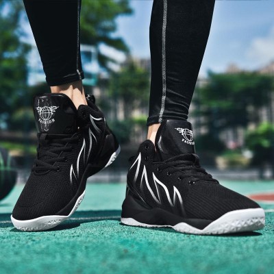 Czarne sneakersy sznurowane (48)