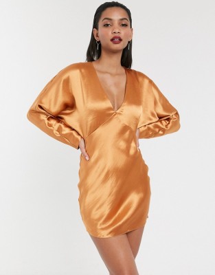 Satynowa mini sukienka v-neck (32)