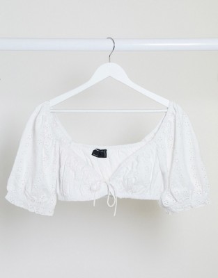 Biały top głęboki dekolt (40)