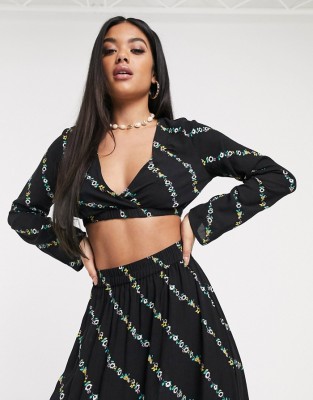 CZARNY TOP KWIATY PRINT (36)