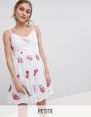 BIAŁA SUKIENKA KWIATY (42)