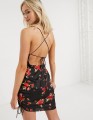 CZARNA SUKIENKA PRINT KWIATY (M)